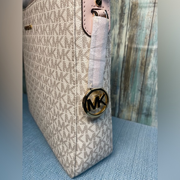 MICHAEL KORS JET SET TRAVEL LARGE LOGO MESSENGER BAG - Picture 7 of 9